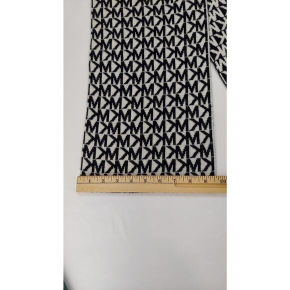 Micheal Kors Black & White MK Logo Monogram Signature Knit Scarf 10x63 - Picture 5 of 6